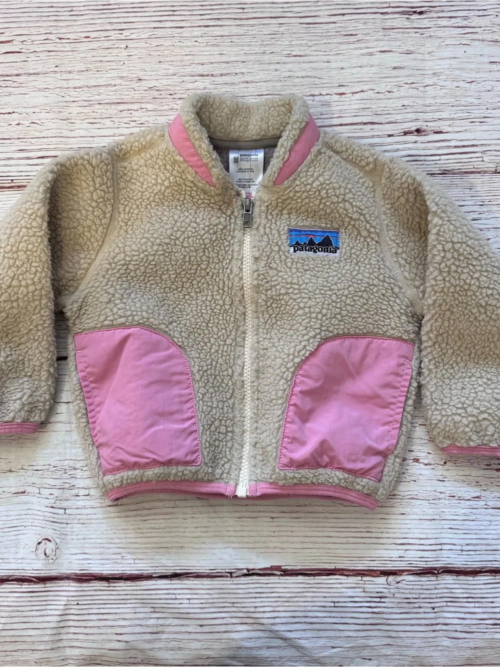 Patagonia Baby Retro Jacket in Natural/Sea Pink Sz 18M